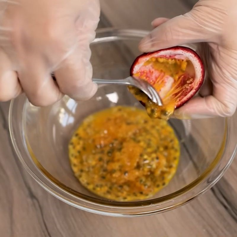 Bước 2 Sơ chế chanh dây và kim quất tươi Trà chanh kim quất