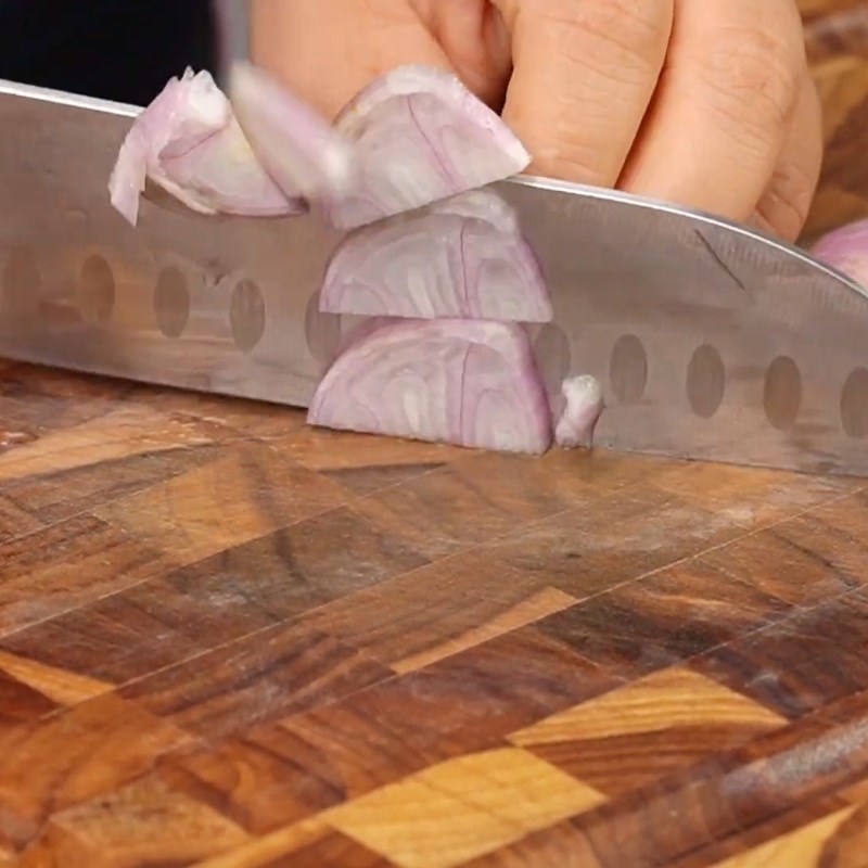 Bước 2 Sơ chế dọc mùng và rau củ Bún cá dọc mùng