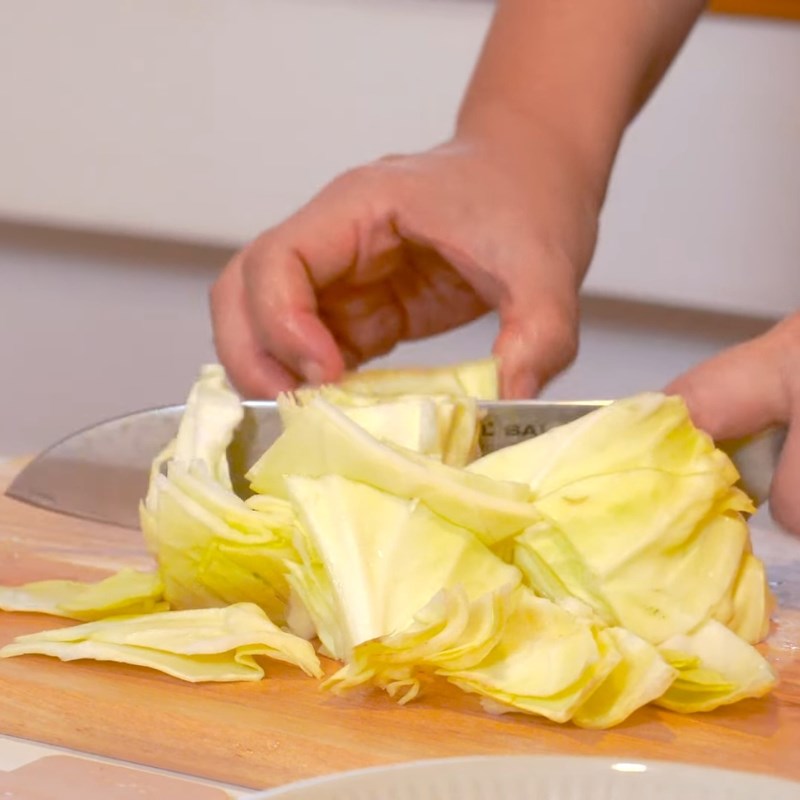 Bước 1 Sơ chế các nguyên liệu Tokbokki chả cá