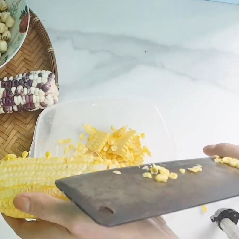 Bước 1 Sơ chế nguyên liệu Chè hạt sen thập cẩm