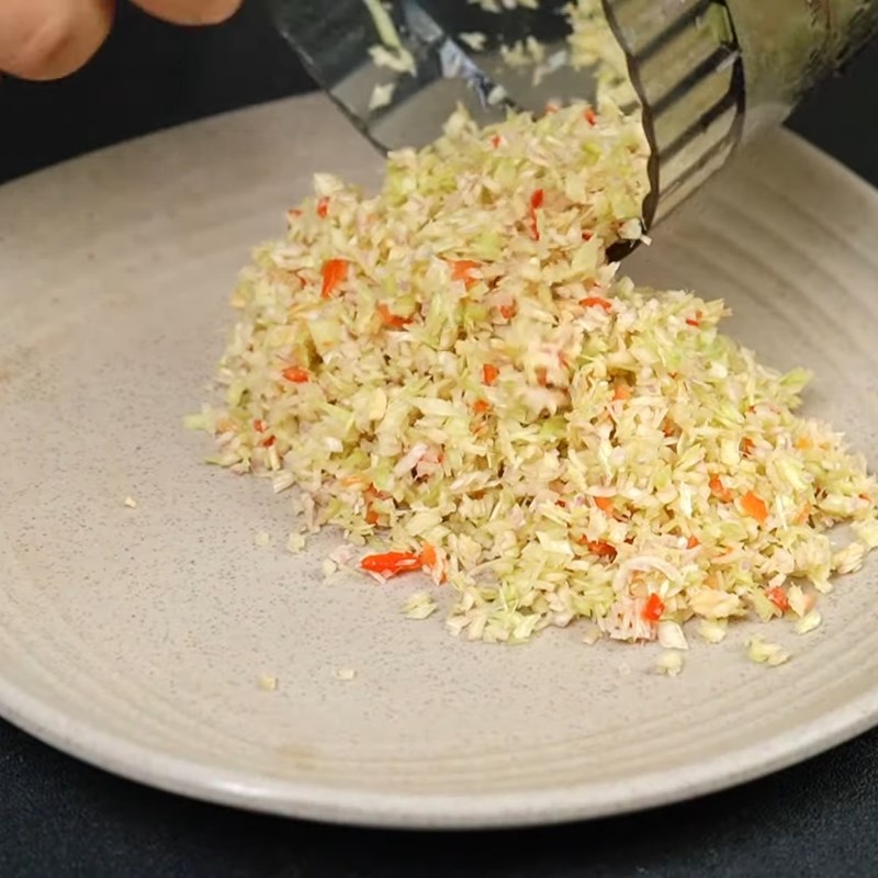 Bước 1 Sơ chế sườn non và nguyên liệu Sườn muối sả chiên