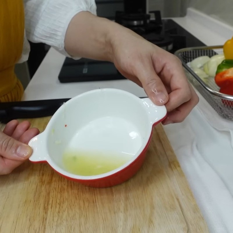 Bước 1 Sơ chế sườn và chuẩn bị nguyên liệu Sườn xào chua ngọt người Hoa