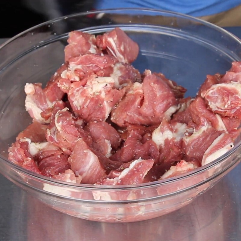 Bước 1 Sơ chế thịt heo Thịt nướng kiểu Nga