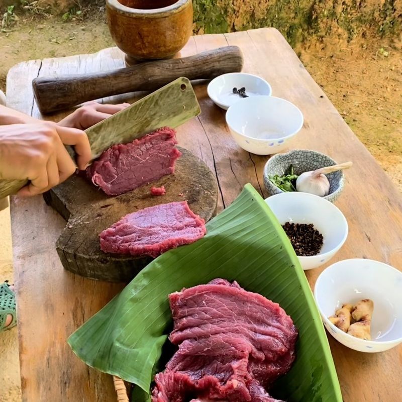 Bước 1 Sơ chế thịt trâu tươi ngon Thịt trâu nướng tảng