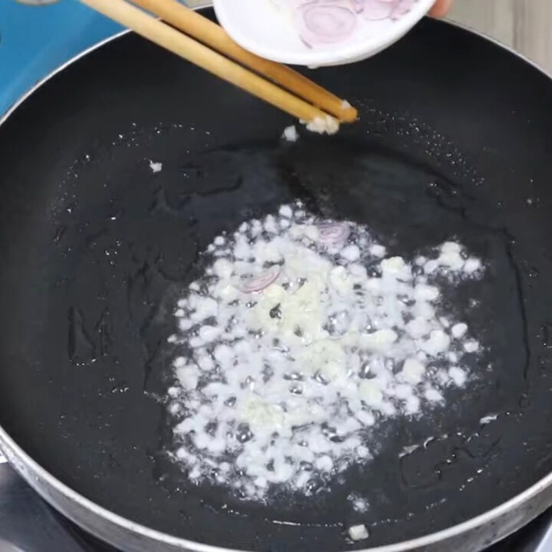 Bước 1 Sơ chế và xào nhân bánh cam mặn Bánh cam mặn