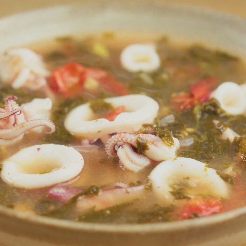 Bước 4 Thành phẩm Lá vông vang nấu canh chua