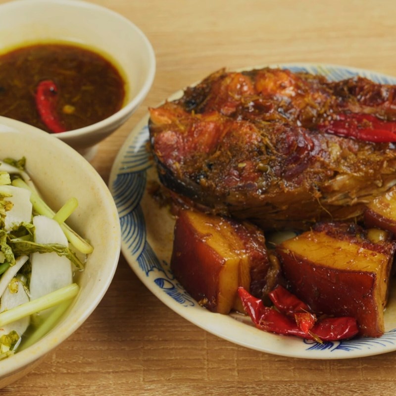 Bước 4 Thành phẩm Cá trắm kho riềng miền Bắc