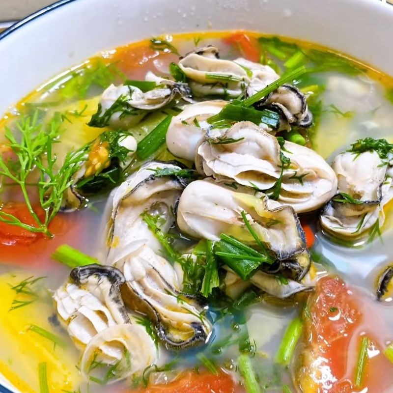 Bước 4 Thành phẩm Nấu canh hàu cà chua