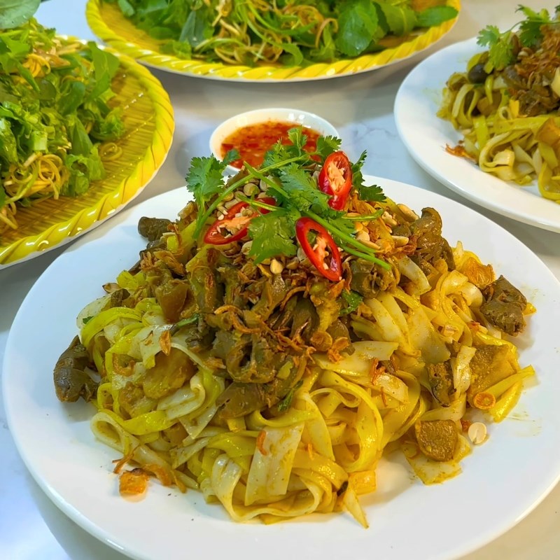 Bước 8 Thành phẩm Mì quảng trộn