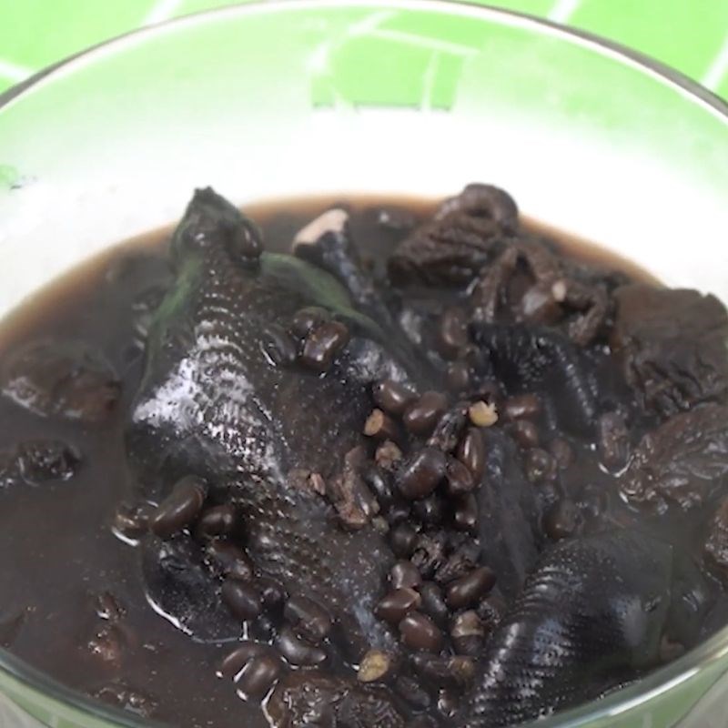 Bước 4 Thành phẩm Gà ác hầm đậu đen