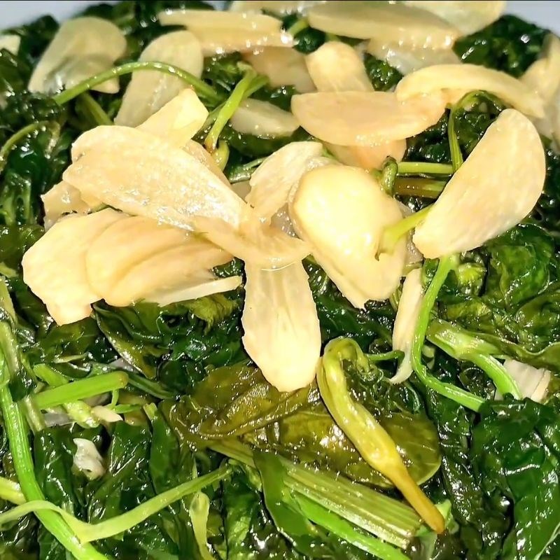 Bước 3 Thành phẩm Rau xuyến chi xào tỏi