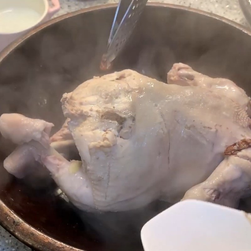 Bước 5 Thành phẩm Gà hầm sâm Hàn Quốc