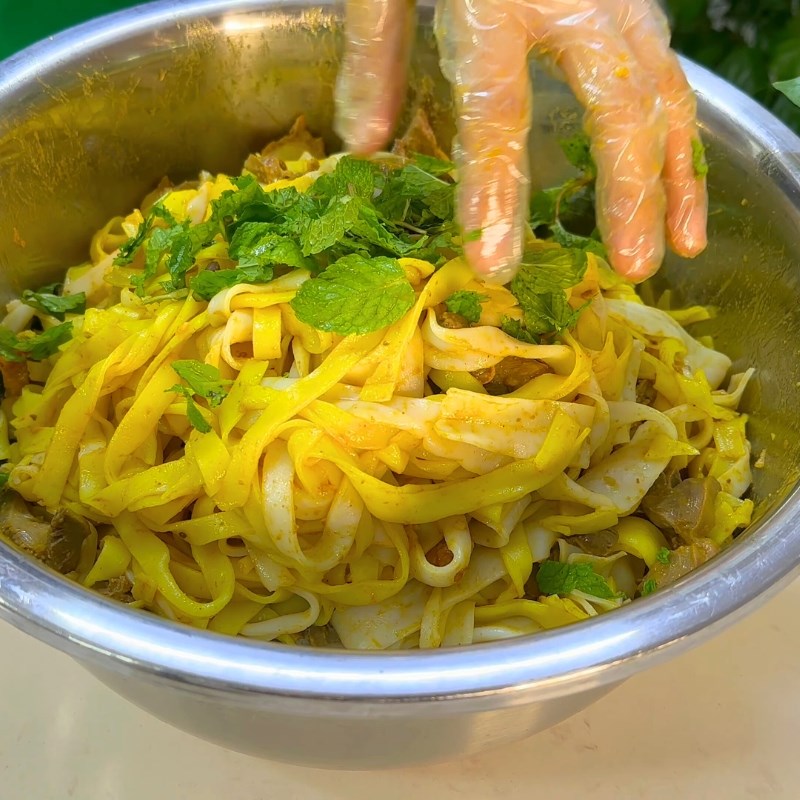 Bước 7 Trộn mì quảng hấp dẫn Mì quảng trộn