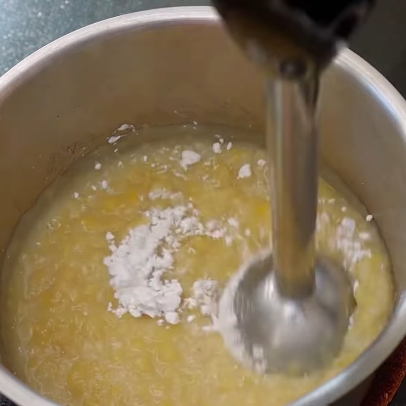 Bước 3 Trộn và xay nhuyễn hỗn hợp Chè xanh đánh