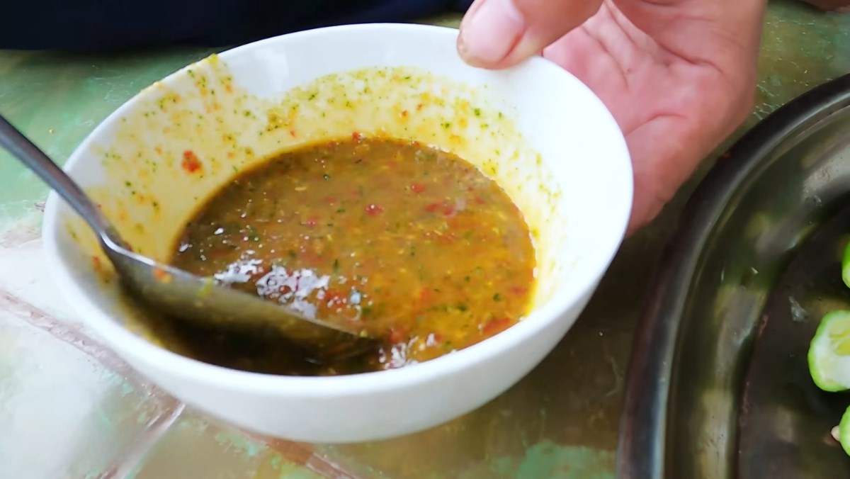 Sốt chấm gà luộc muối ớt lá chanh