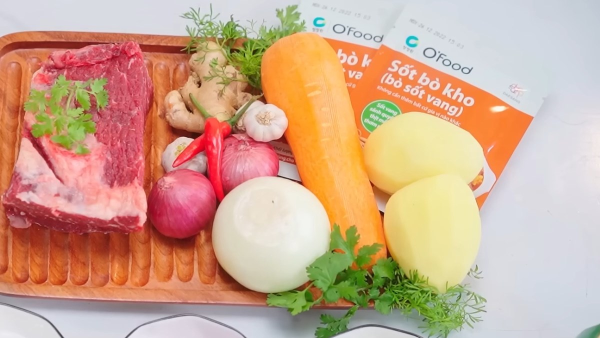 Nguyên liệu món ăn cách nấu bò sốt vang bằng gói gia vị