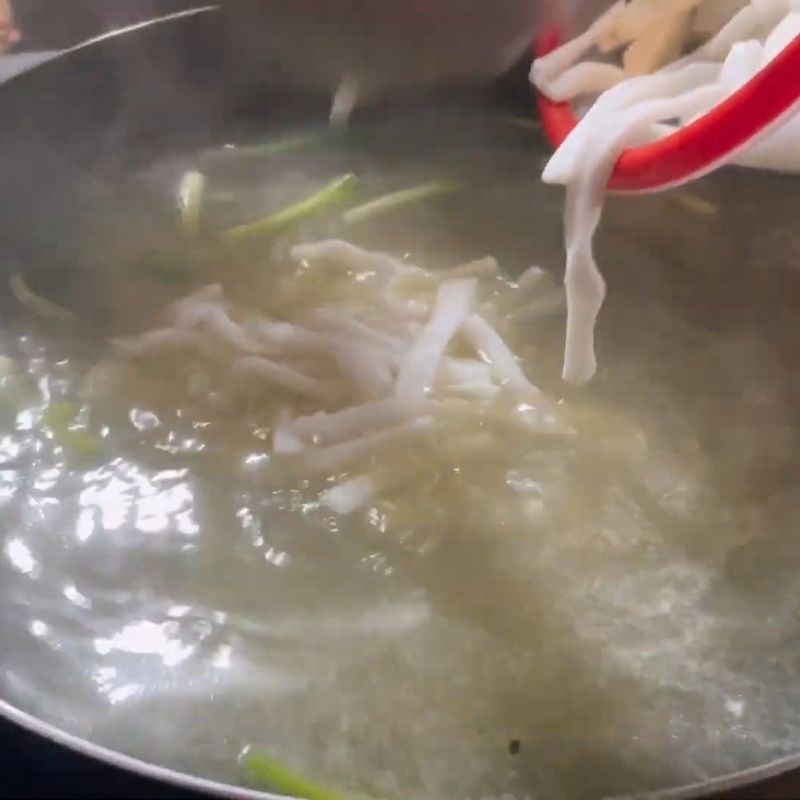 Bước 4 Hoàn thành nồi bánh canh cá lóc rau đắng Bánh canh cá lóc rau đắng