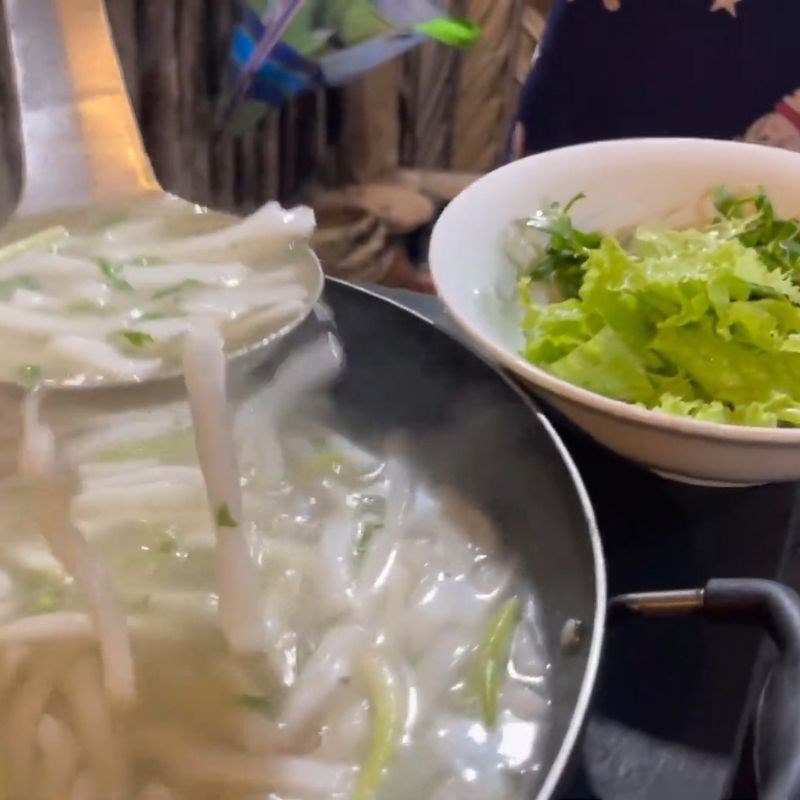 Bước 5 Thành phẩm Bánh canh cá lóc rau đắng