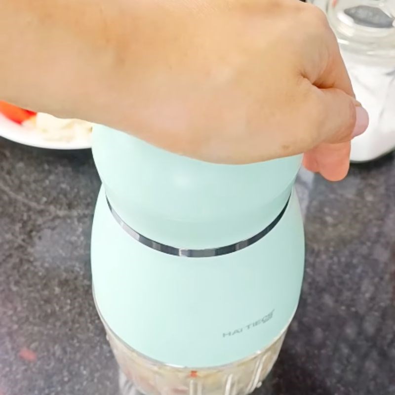 Bước 2 Chiên sơ cá để thịt săn chắc Cá leo nấu canh chua