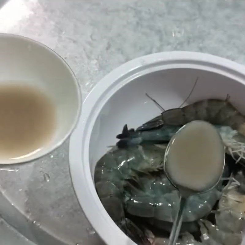 Bước 2 Cách ướp tôm chiên sả đậm đà Tôm chiên sả
