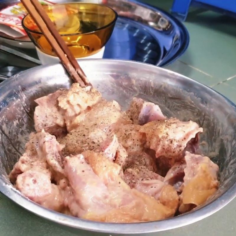 Bước 3 Chiên gà Cách làm gà tẩm bột chiên giòn aji quick