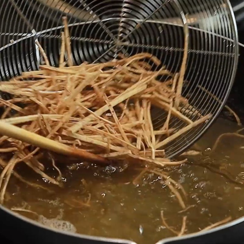 Bước 4 Chiên khoai môn giòn rụm Gỏi bò khoai môn
