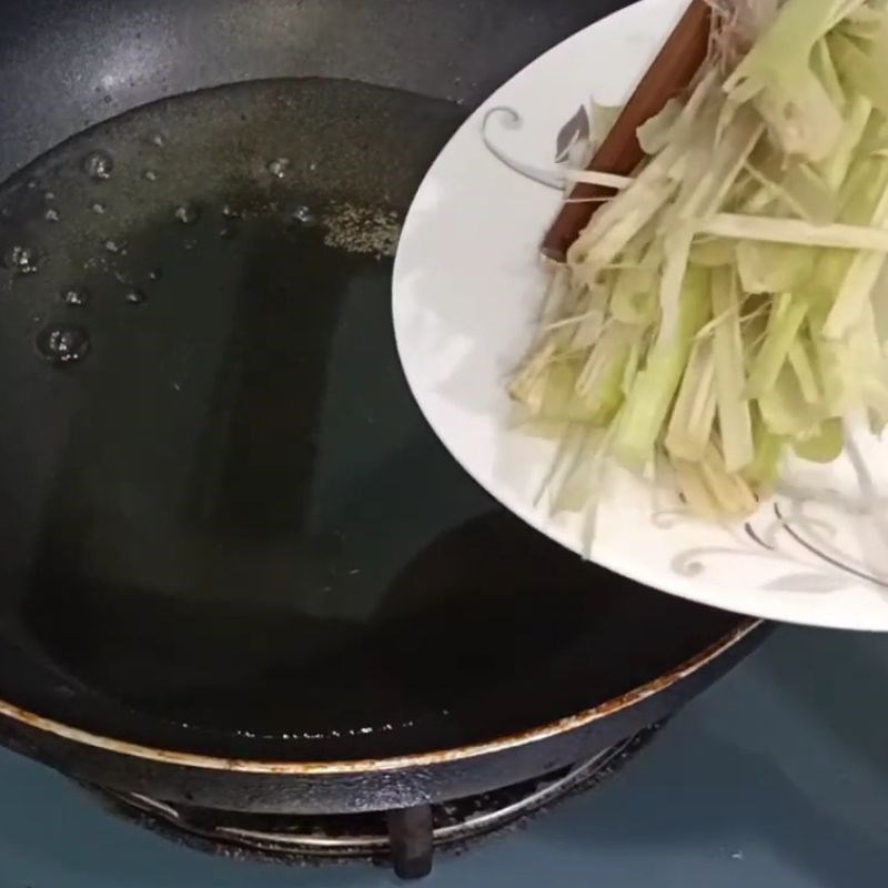 Bước 4 Chiên sả thơm lừng Tôm chiên sả