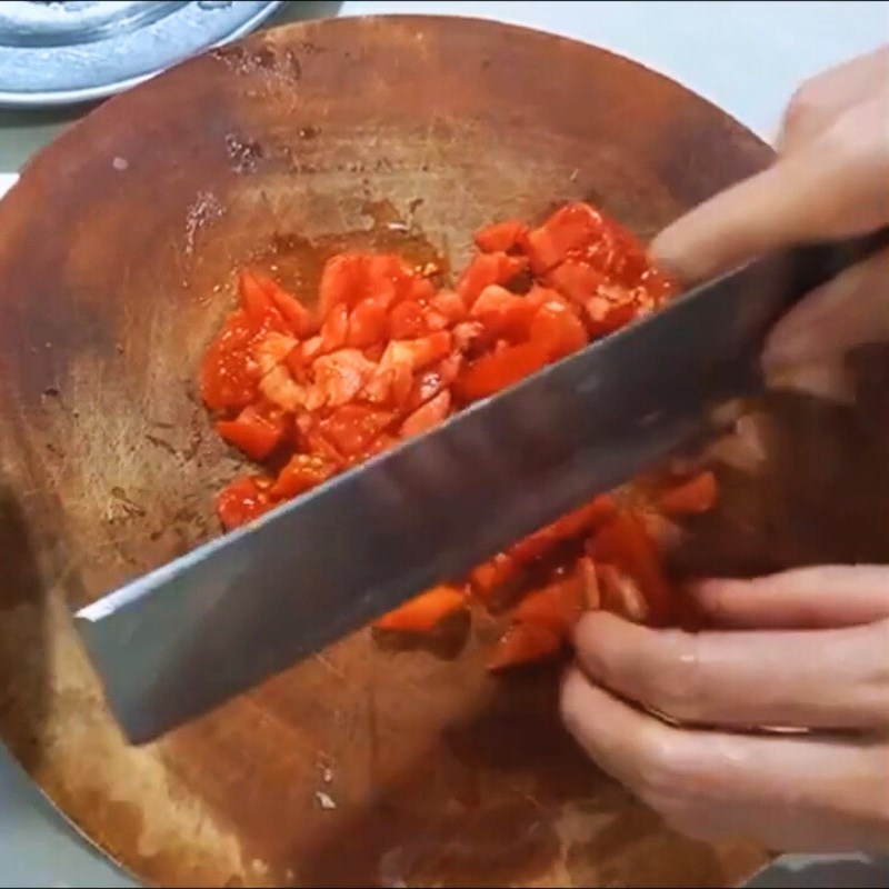 Bước 2 Chuẩn bị các nguyên liệu khác cho món sườn xào Sườn xào chua ngọt cà chua