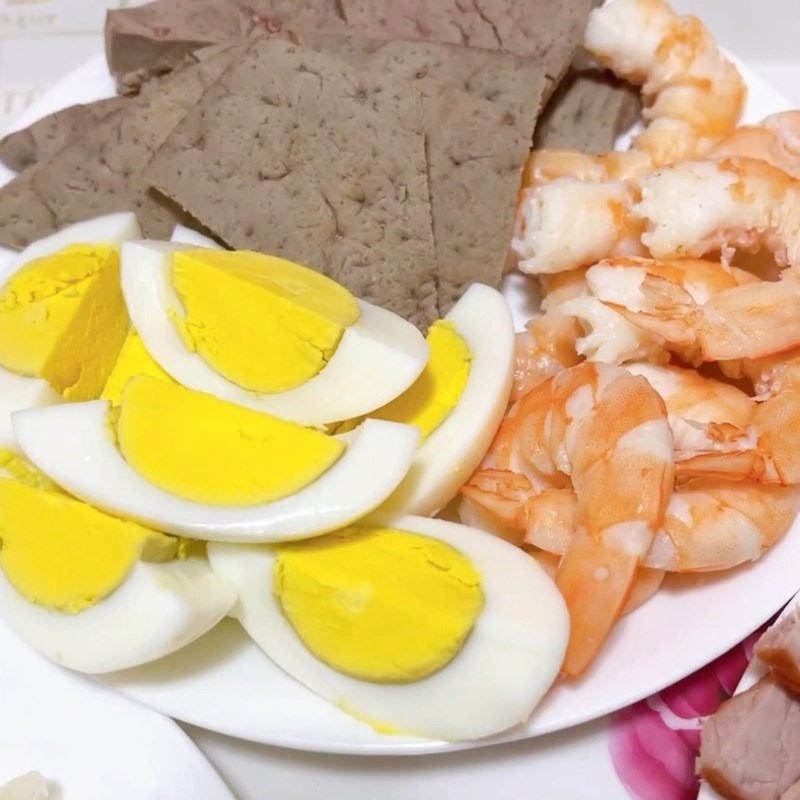 Bước 2 Chuẩn bị các topping ăn kèm Mì vằn thắn