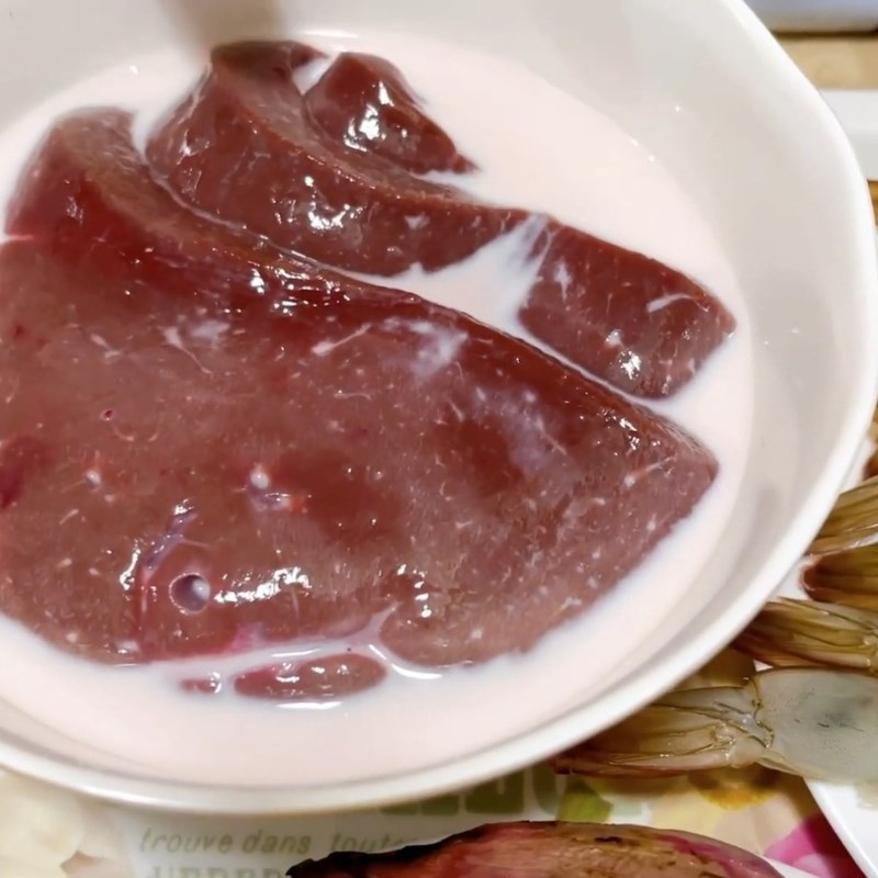 Bước 2 Chuẩn bị các topping ăn kèm Mì vằn thắn