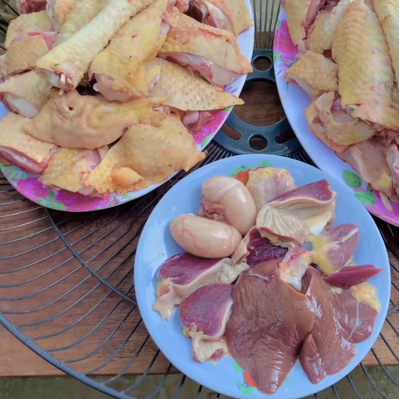 Bước 2 Chuẩn bị gà và gia vị lẩu Lẩu gà thập cẩm