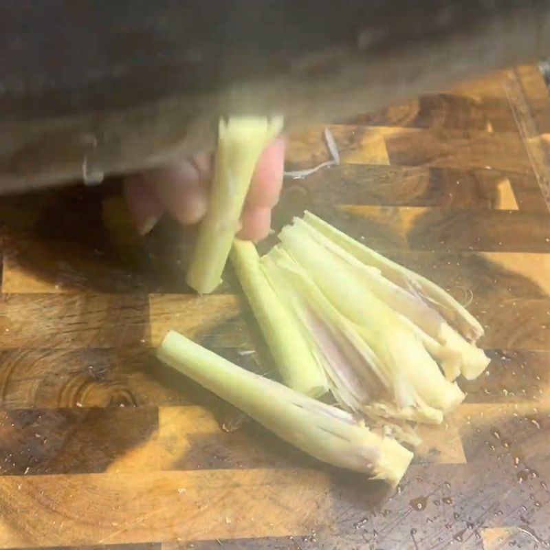 Bước 2 Chuẩn bị nguyên liệu luộc bắp bò Bắp bò ngâm mắm tiêu xanh