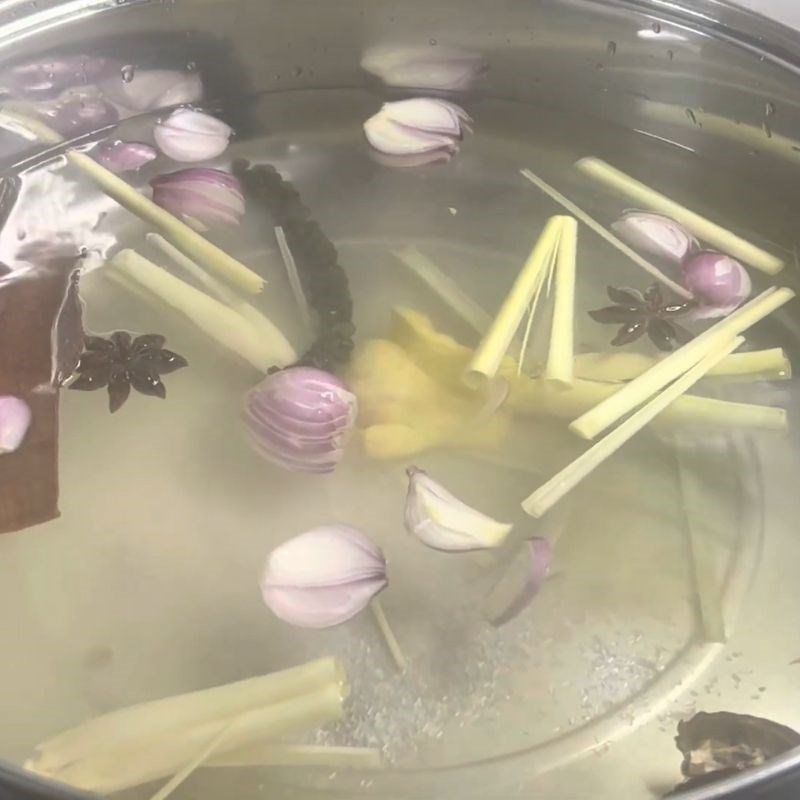 Bước 2 Chuẩn bị nguyên liệu luộc bắp bò Bắp bò ngâm mắm tiêu xanh