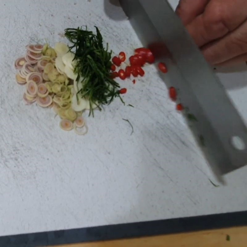 Bước 2 Chuẩn bị nguyên liệu luộc ốc và pha nước chấm Ốc vặn luộc