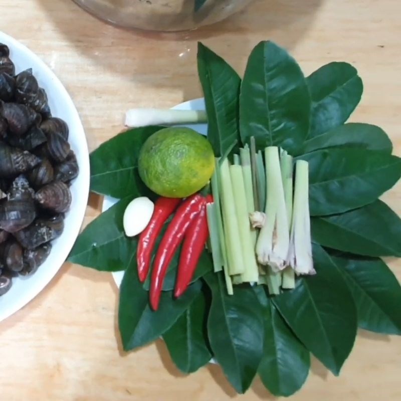 Bước 2 Chuẩn bị nguyên liệu luộc ốc và pha nước chấm Ốc vặn luộc