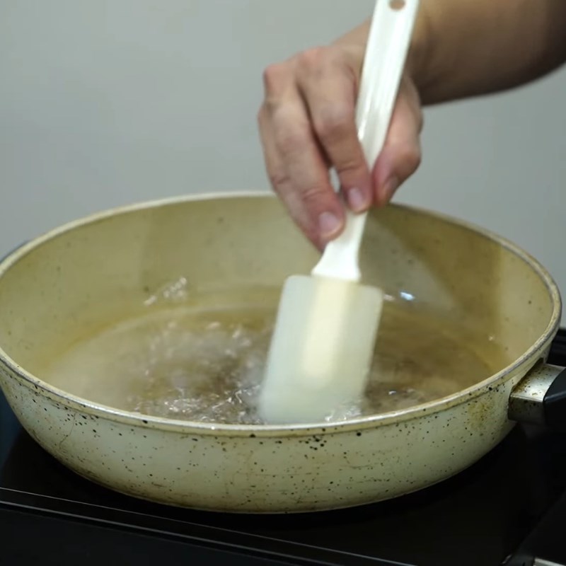 Bước 1 Chuẩn bị nước đường Cốm xào Hà Nội