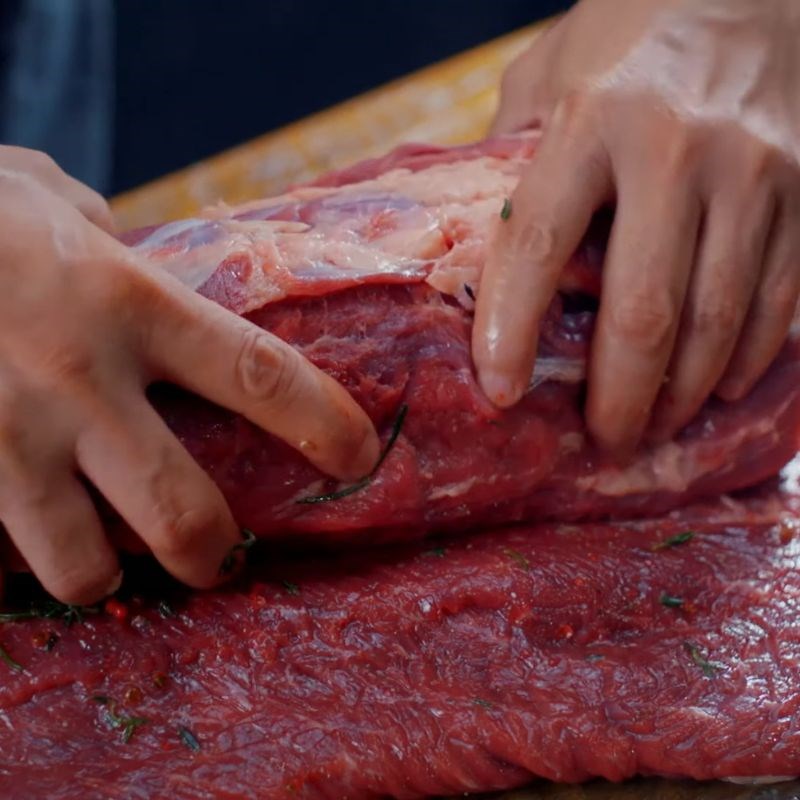 Bước 5 Chuẩn bị thịt trước khi nướng Bò nướng tảng