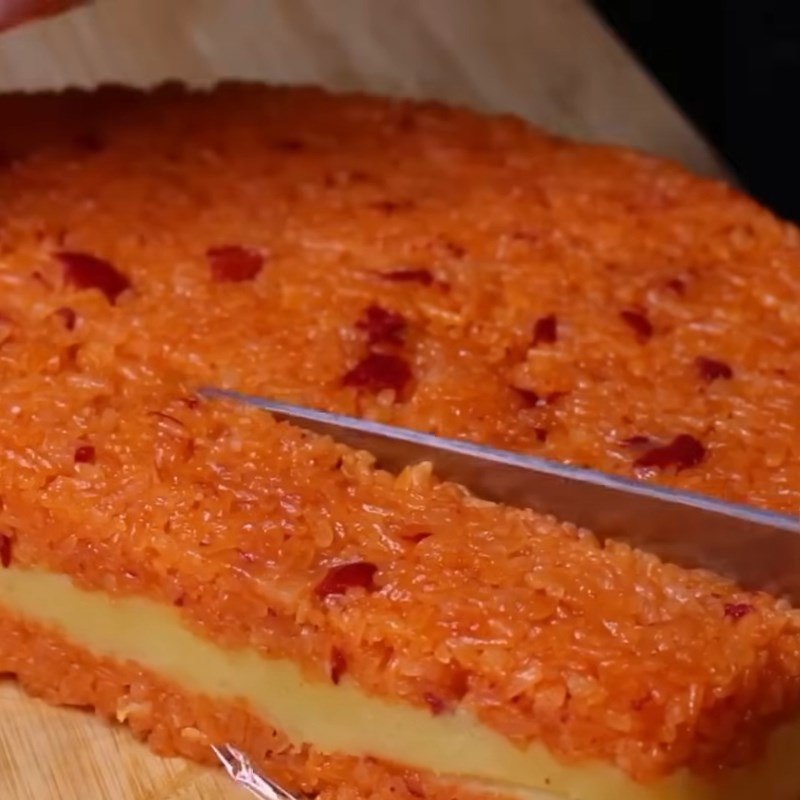 Bước 6 Đóng khuôn xôi gấc đậu xanh Xôi gấc nước cốt dừa