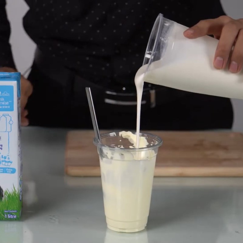 Bước 3 Hòa quyện kem cheese mặn béo ngậy Kem cheese mặn từ whipping cream