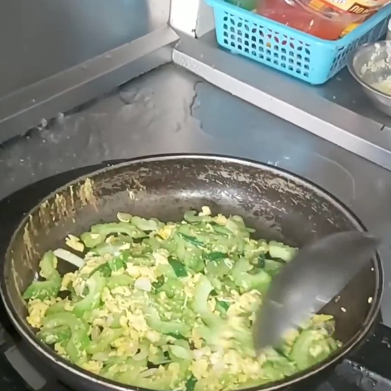 Bước 3 Hoàn thành món trứng xào khổ qua Mướp đắng xào trứng