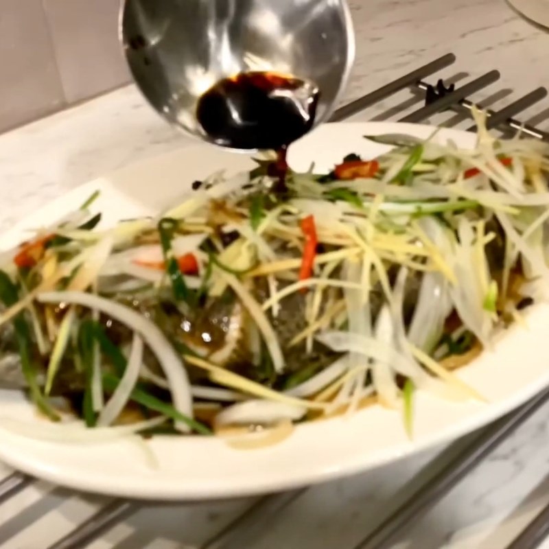 Bước 5 Hoàn thiện món cá chưng tàu xì Cá hấp tàu xì