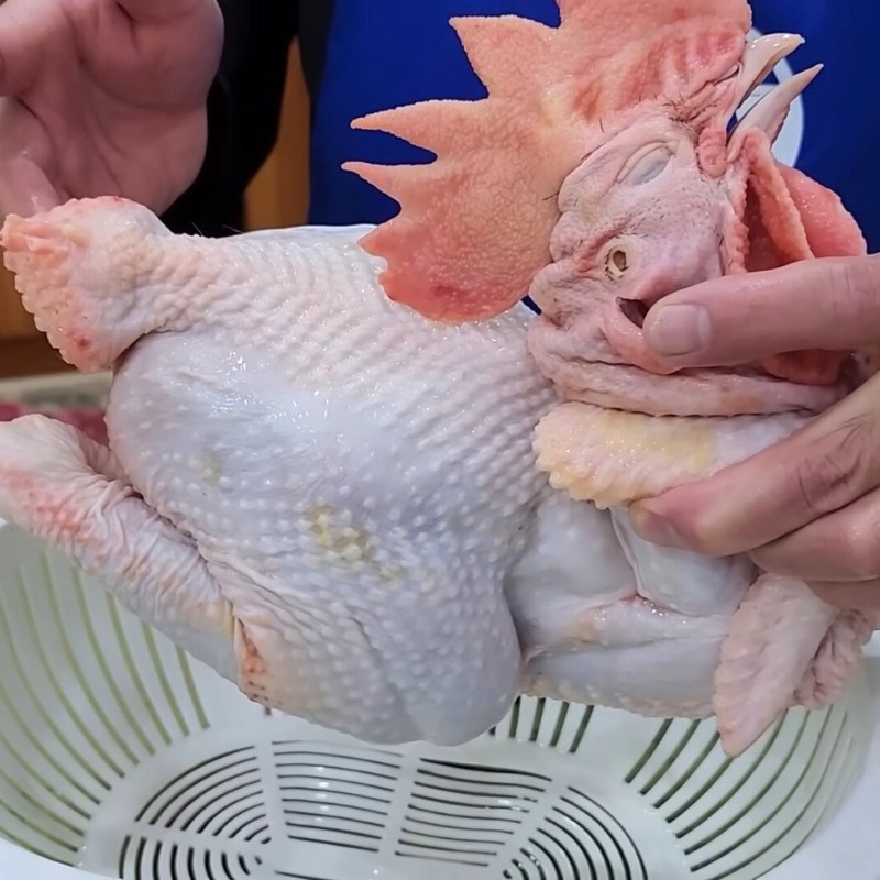 Bước 2 Hướng dẫn cách buộc gà lễ dáng tiên Gà lễ