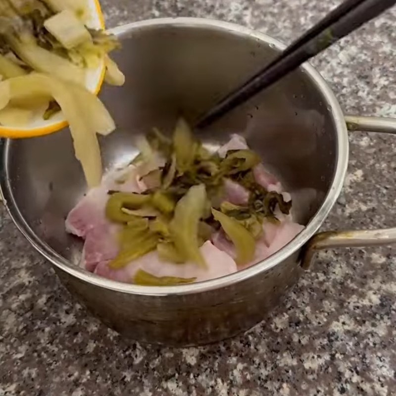 Bước 3 Kho cá lần 1 Cá chép kho dưa