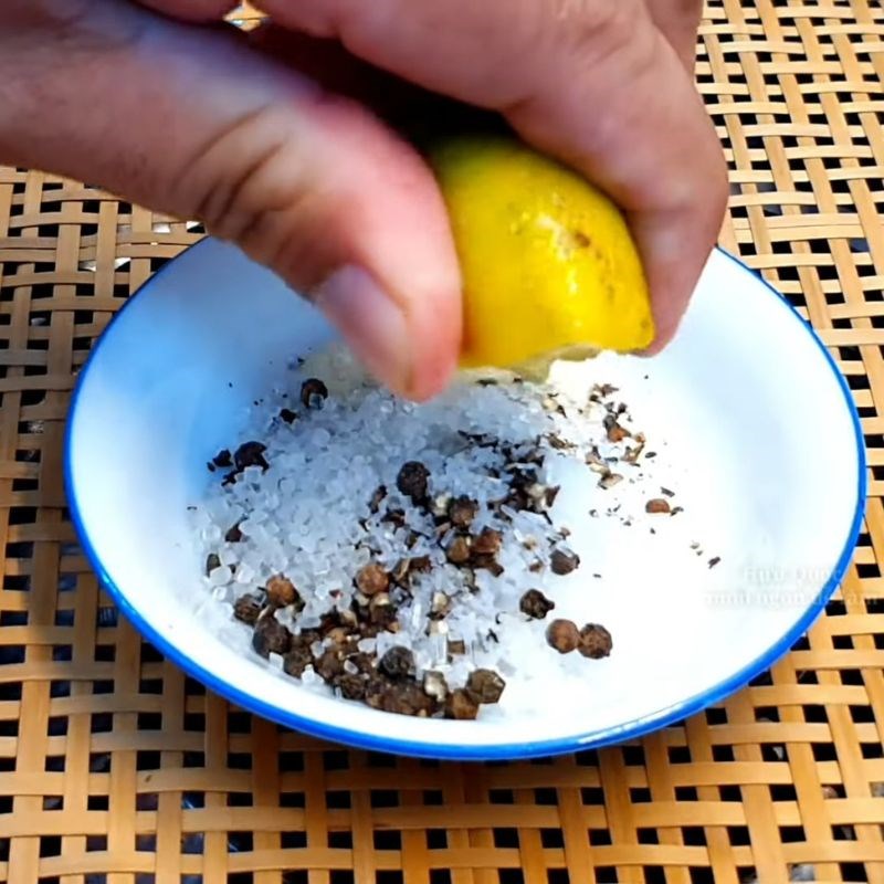 Bước 5 Làm nước chấm muối tiêu chanh thần thánh Sò huyết rang muối ớt