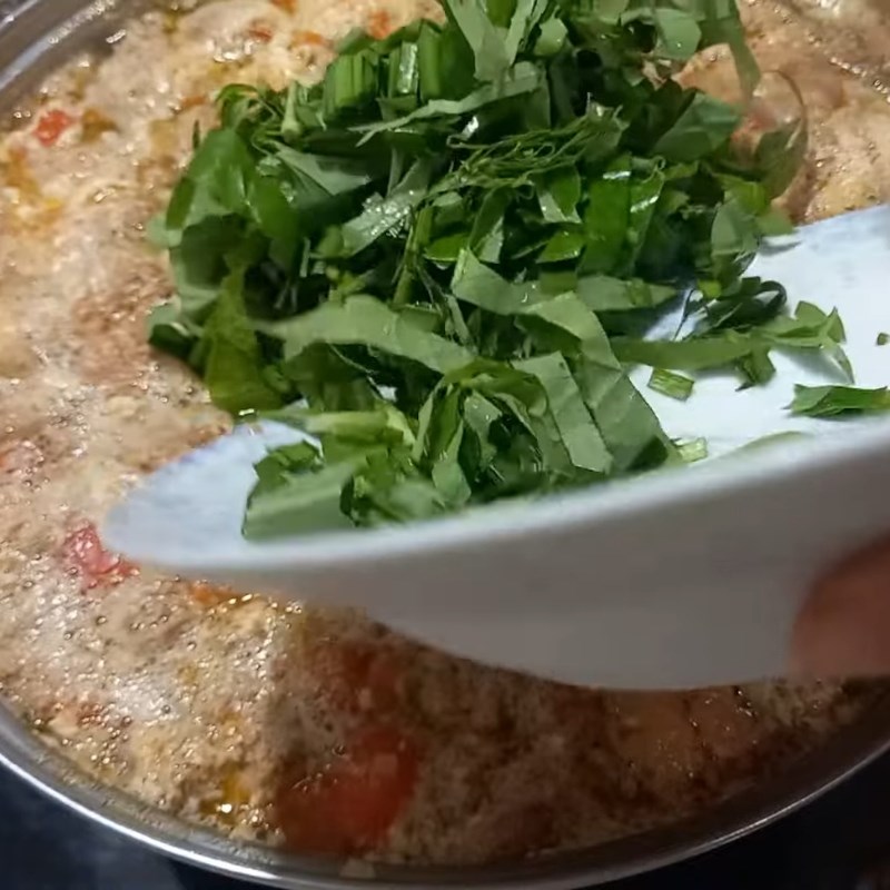 Bước 5 Nấu canh cua đồng thanh mát Canh cua đồng