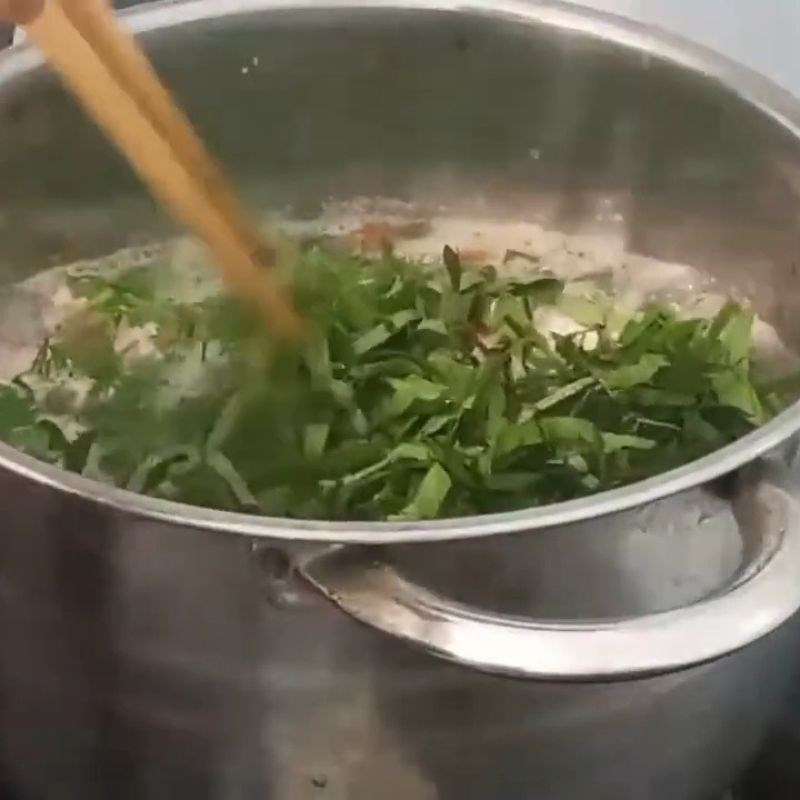 Bước 3 Nấu canh lá lằng Canh lá lằng
