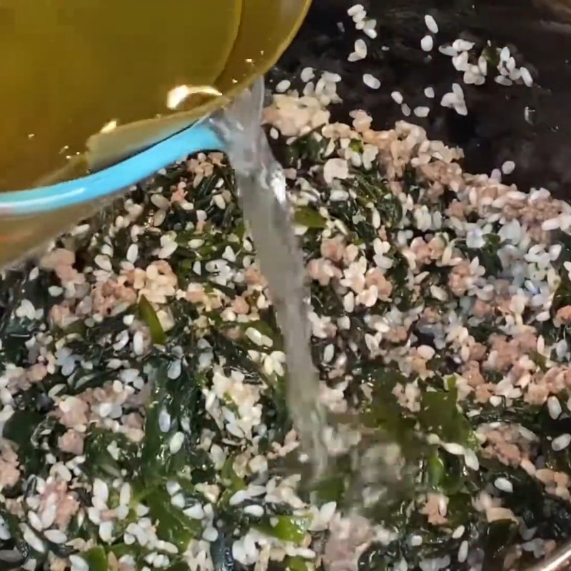 Bước 4 Nấu cháo bằng nồi áp suất Cháo rong biển với thịt bò băm