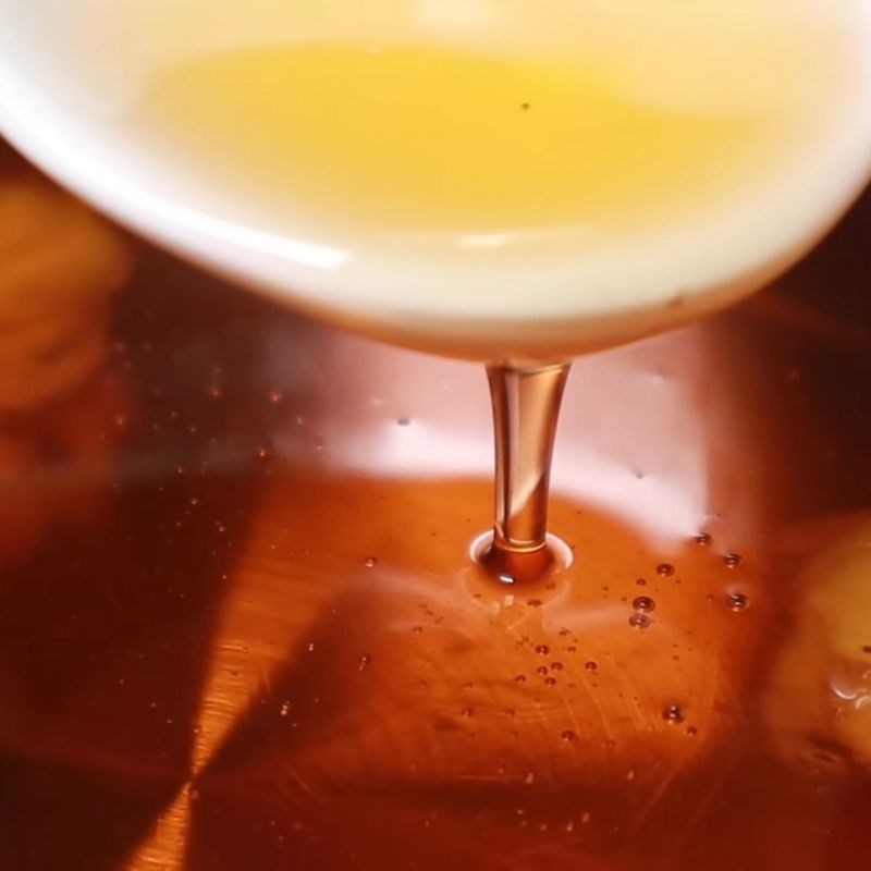 Bước 4 Nấu nước chấm đạt độ sánh mong muốn Nước mắm bánh cuốn miền Nam