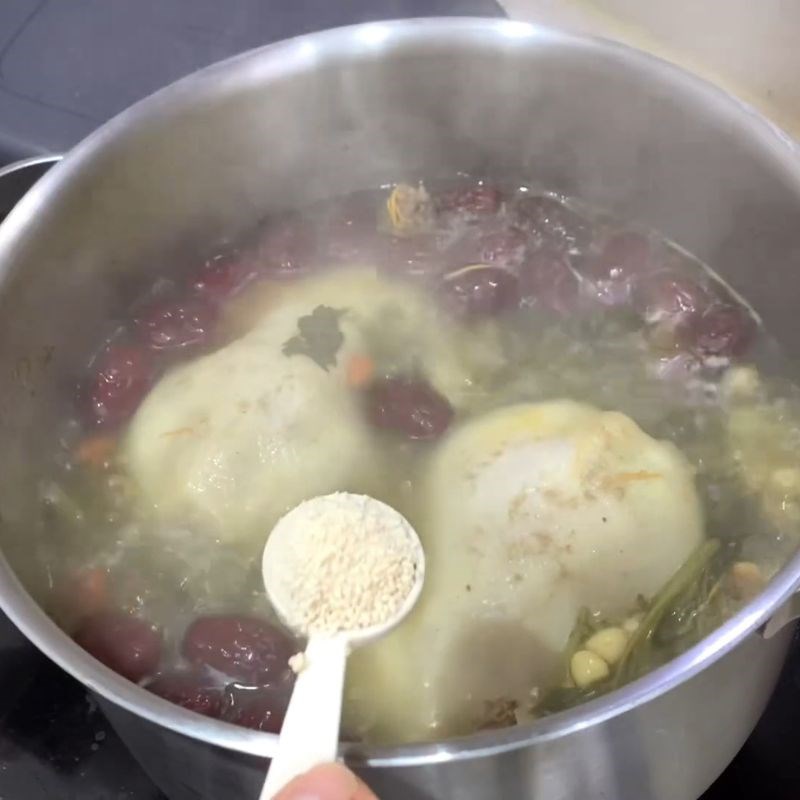 Bước 5 Nêm nếm gia vị và hoàn tất món ăn dinh dưỡng Gà hầm ngải cứu hạt sen