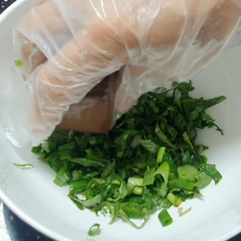 Bước 5 Nêm nếm nước dùng đậm đà Tiết lợn luộc